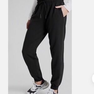 Athleta Black Metropolis Jogger Pants